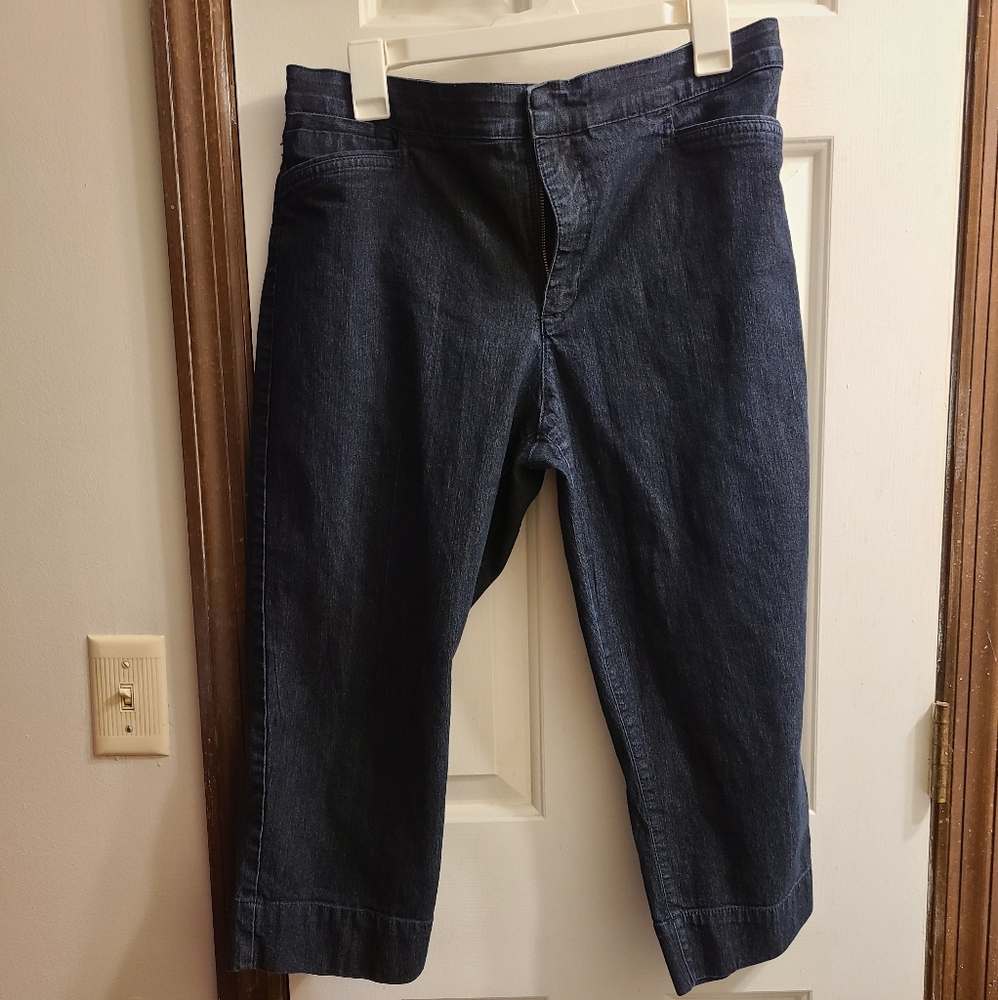 Denim capri pant